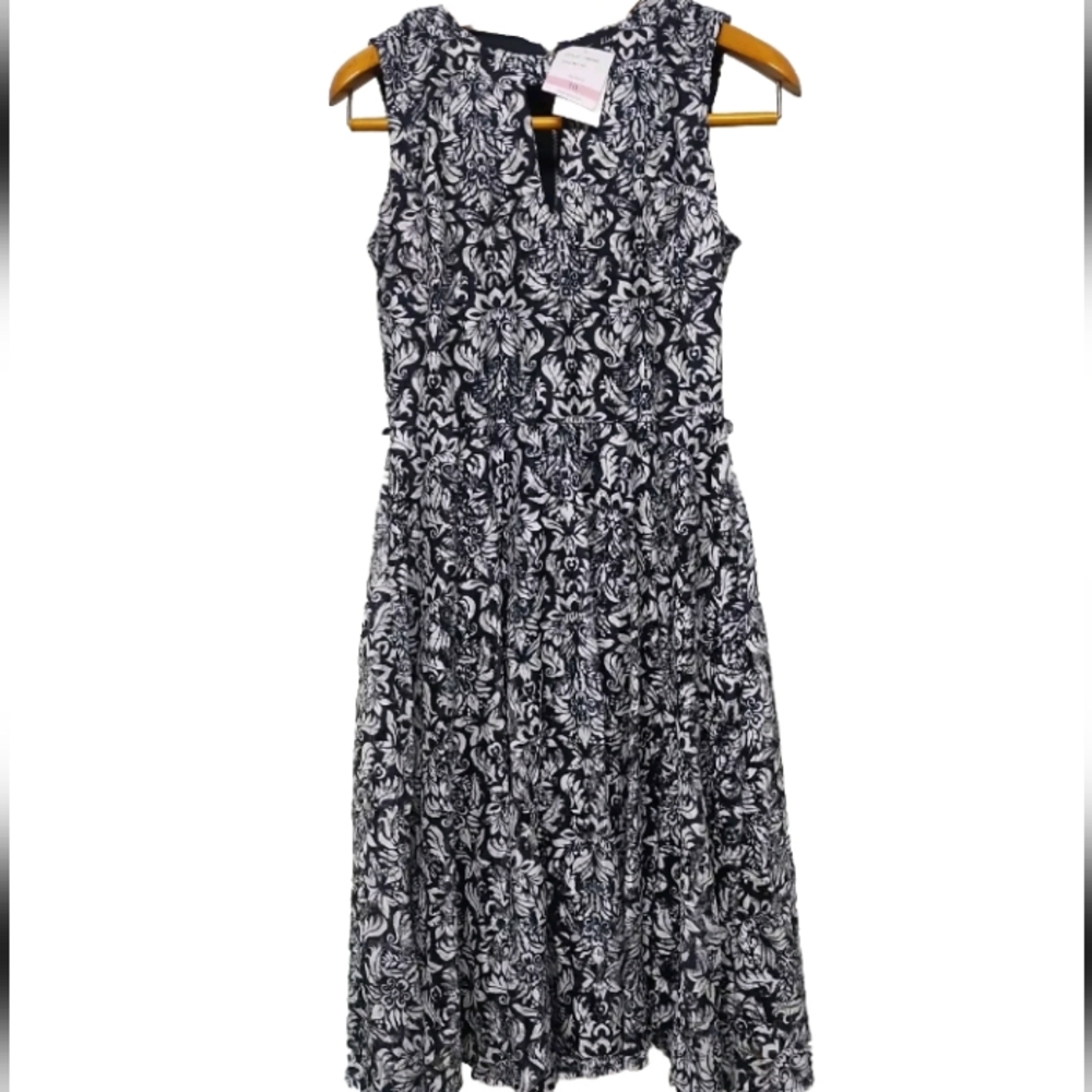 NWT Danny & Nicole Floral Navy White Sleeveless Dress 10